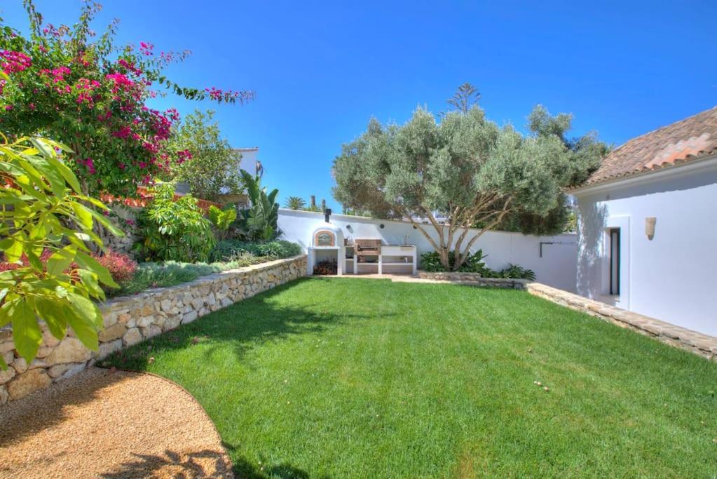 Villa Mas Tranquila - A Stylish Villa With Pool 150 M From The Beach Conil De La Frontera Exterior foto